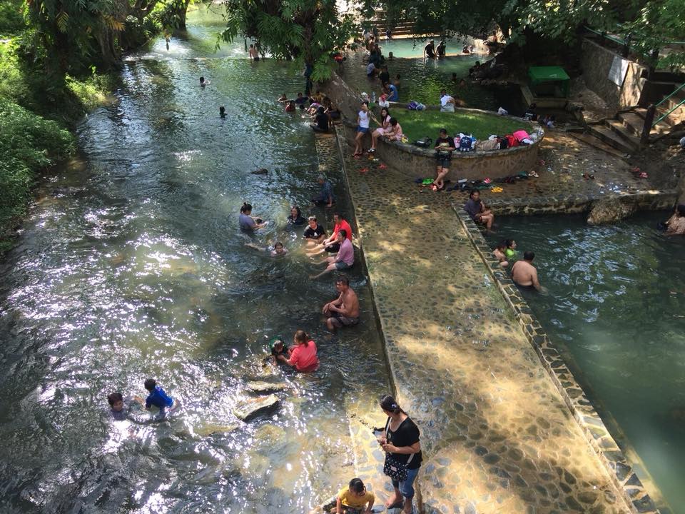 น้ำพุร้อนหินดาด กาญจนบุรี